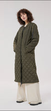 Load image into Gallery viewer, Quilted bomber coat by NAP