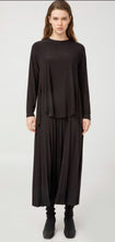 Load image into Gallery viewer, Elenay pleated skirt-Black by Noi