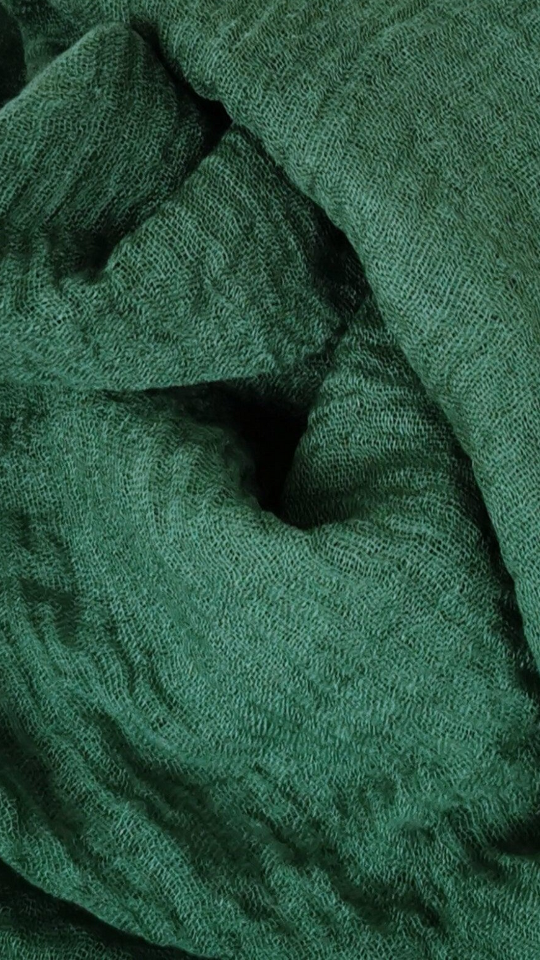 Crinkle hijab-Kelly green